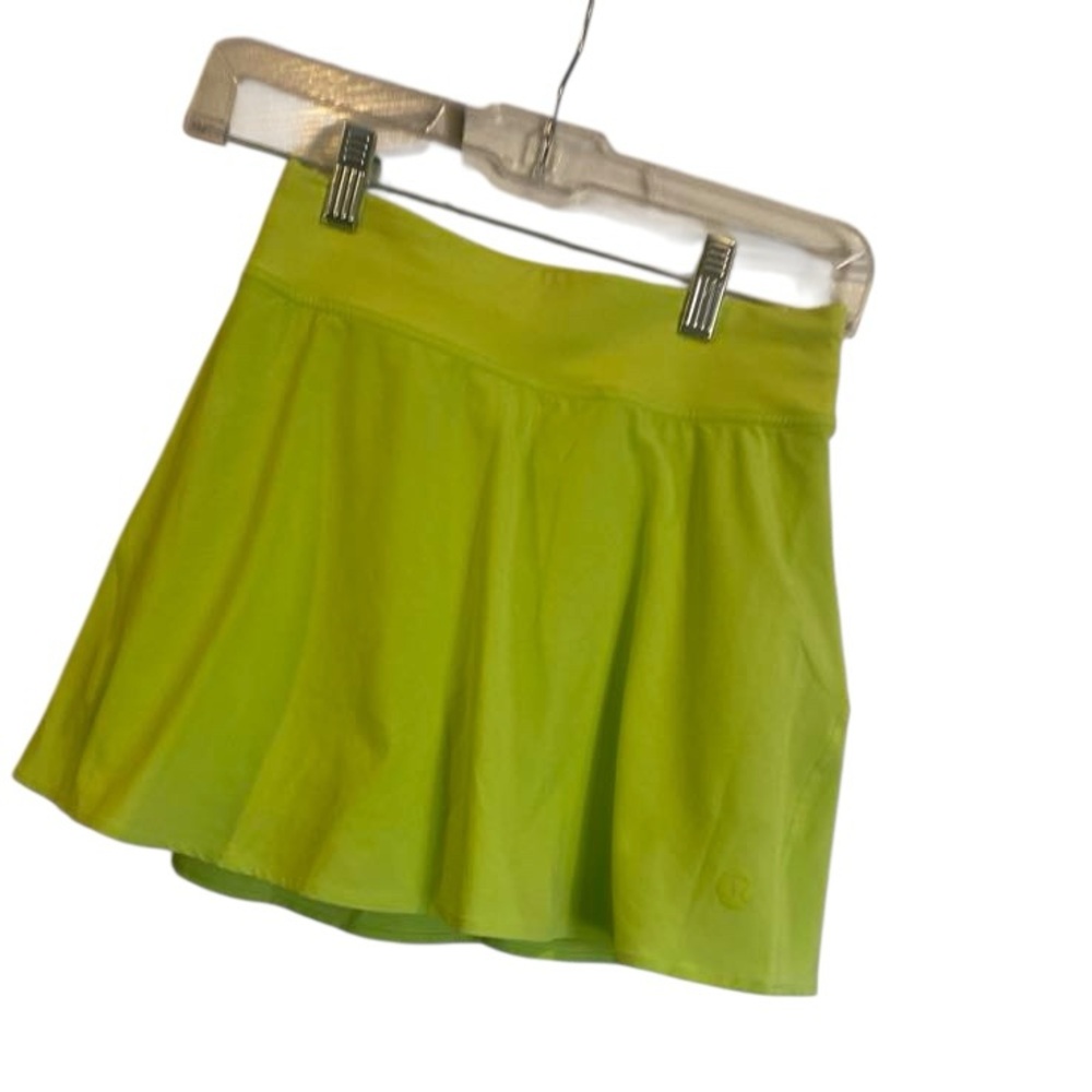 NWT Lululemon light weight high waisted tennis skirt SOUR GRAPE Size 2 - Picture 2 of 5
